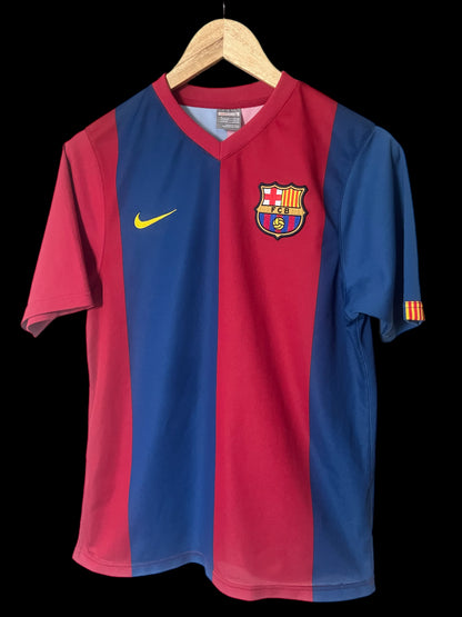 Barcelona 2006/2007 Home Football Shirt Small - Ronaldinho