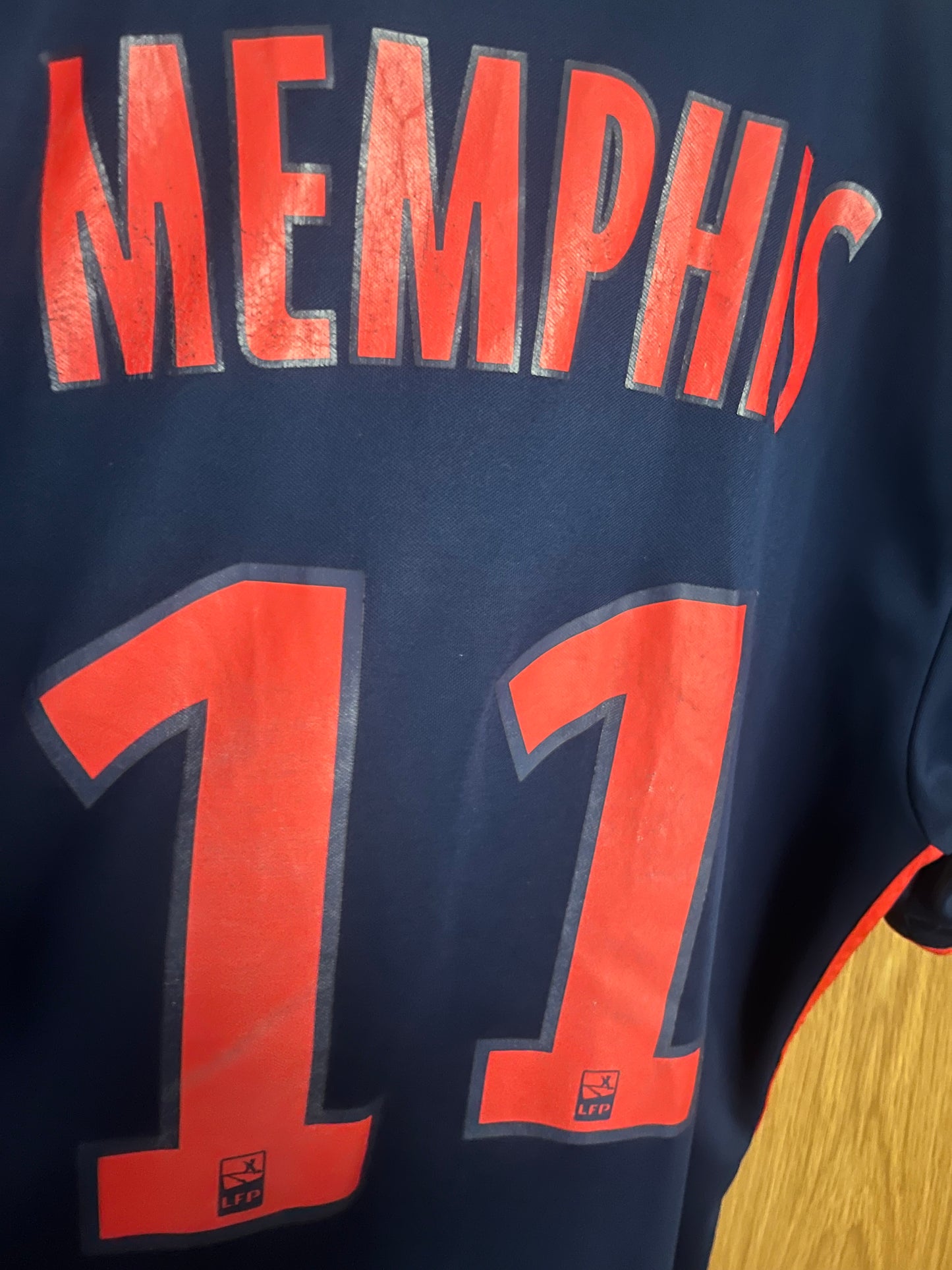 Olympique Lyonnais 2018/2019 Away Football Shirt Small - Memphis Depay