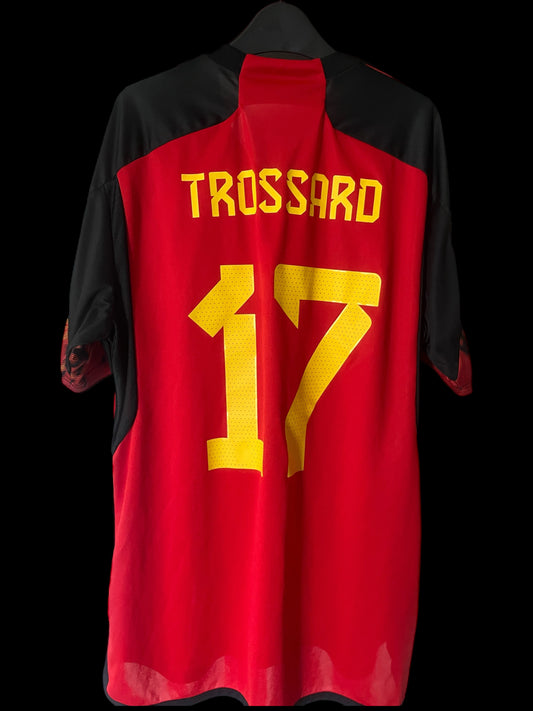Belgium 2022 Home Football Shirt Large - Leandro Trossard