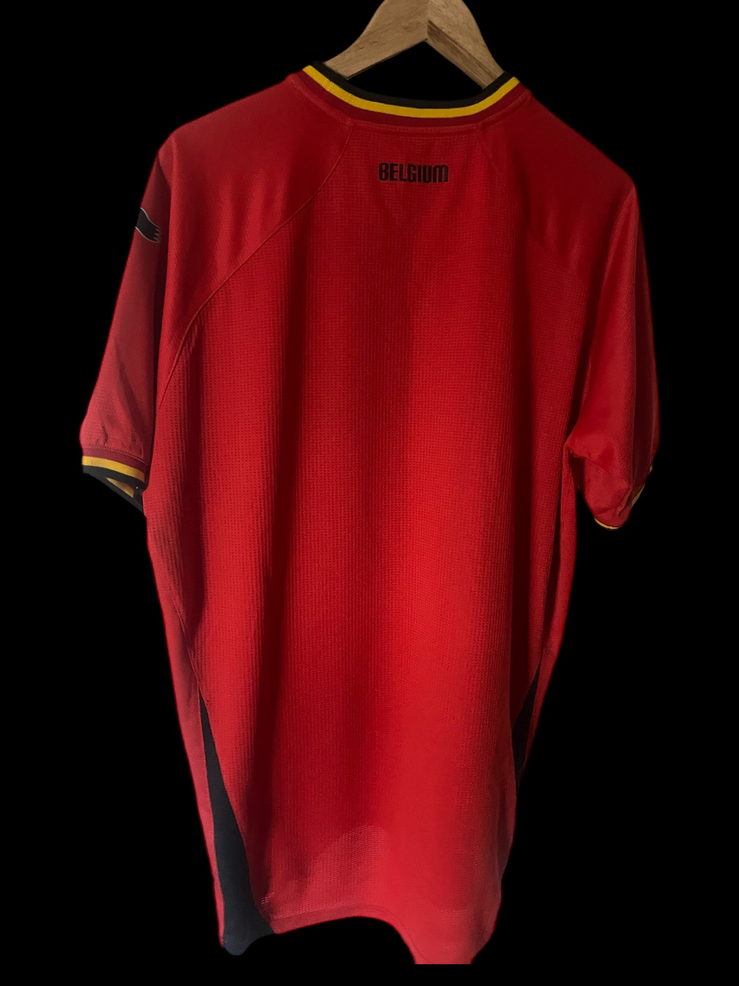 Belgium 2014 Home Football Shirt 2XL - Fits Large