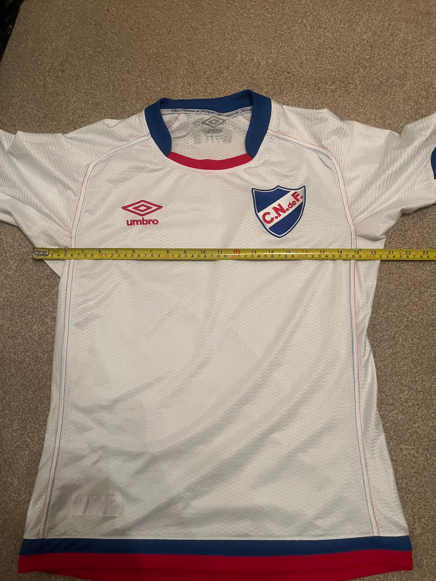 Club Nacional 2018 Home Medium