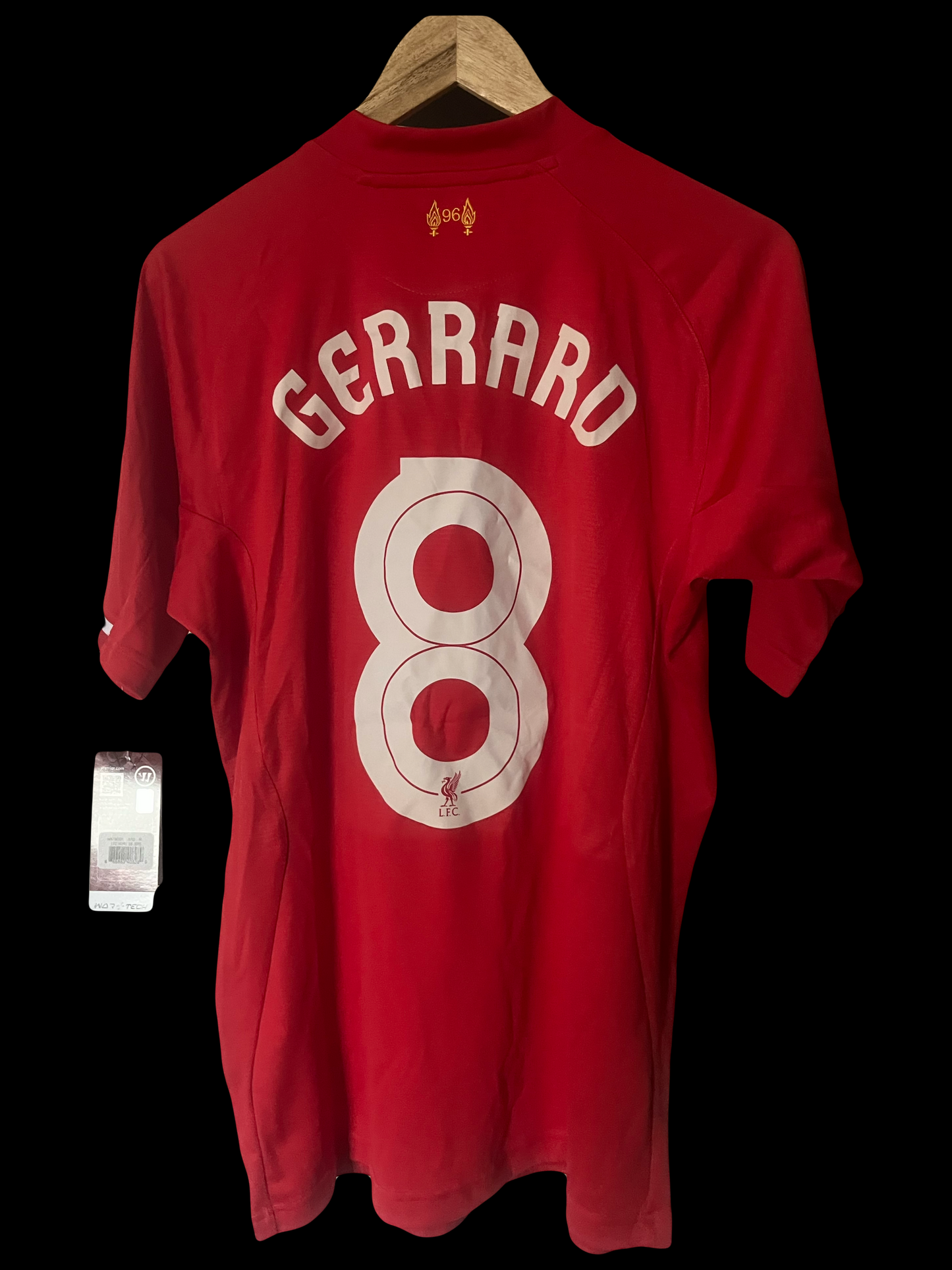 BNWT Liverpool 2013/2014 Home Football Shirt Medium - Steven Gerrard