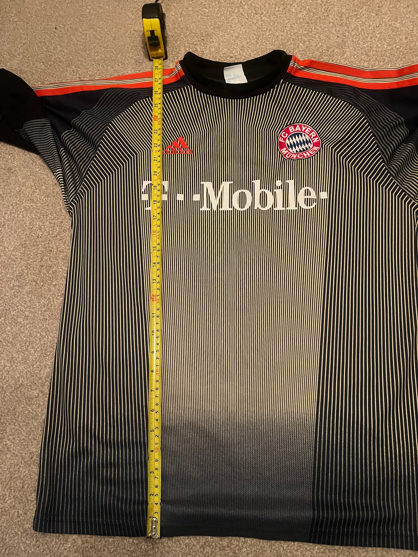 Bayern München 2003/2004 Goalkeeper Small - Fits Medium - Oliver Kahn