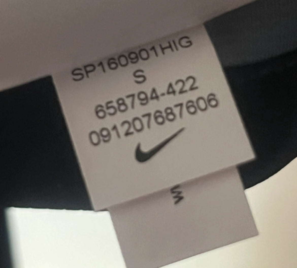 Barcelona 2015/2016 Home Football Shirt Small