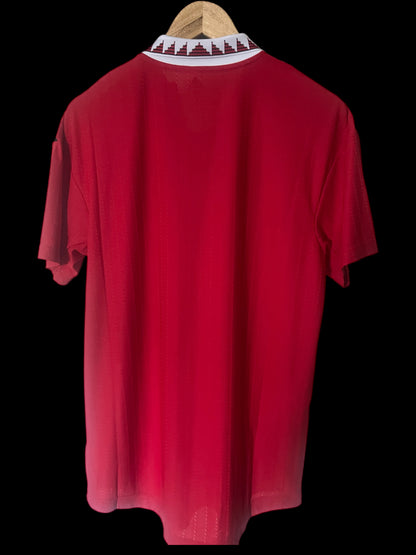 BNWT Manchester United 2022/2023 Home Football Shirt Medium - Sponsorless - Kitroom Issue