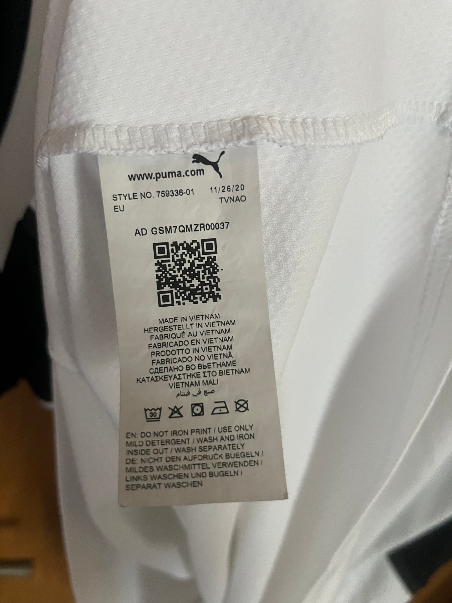 Valencia CF 2021/2022 Home Football Shirt 2XL - Sponsorless Version