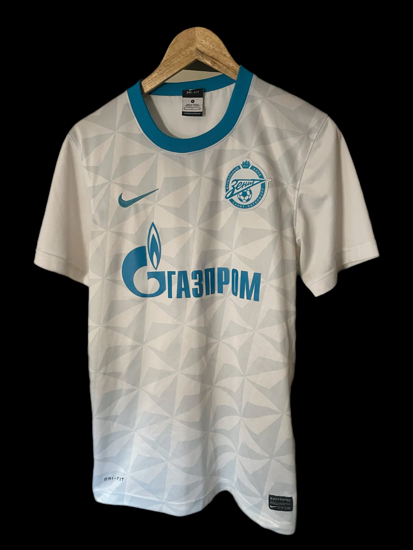 FC Zenit St Petersburg 2011/2012 Away Football Shirt Small