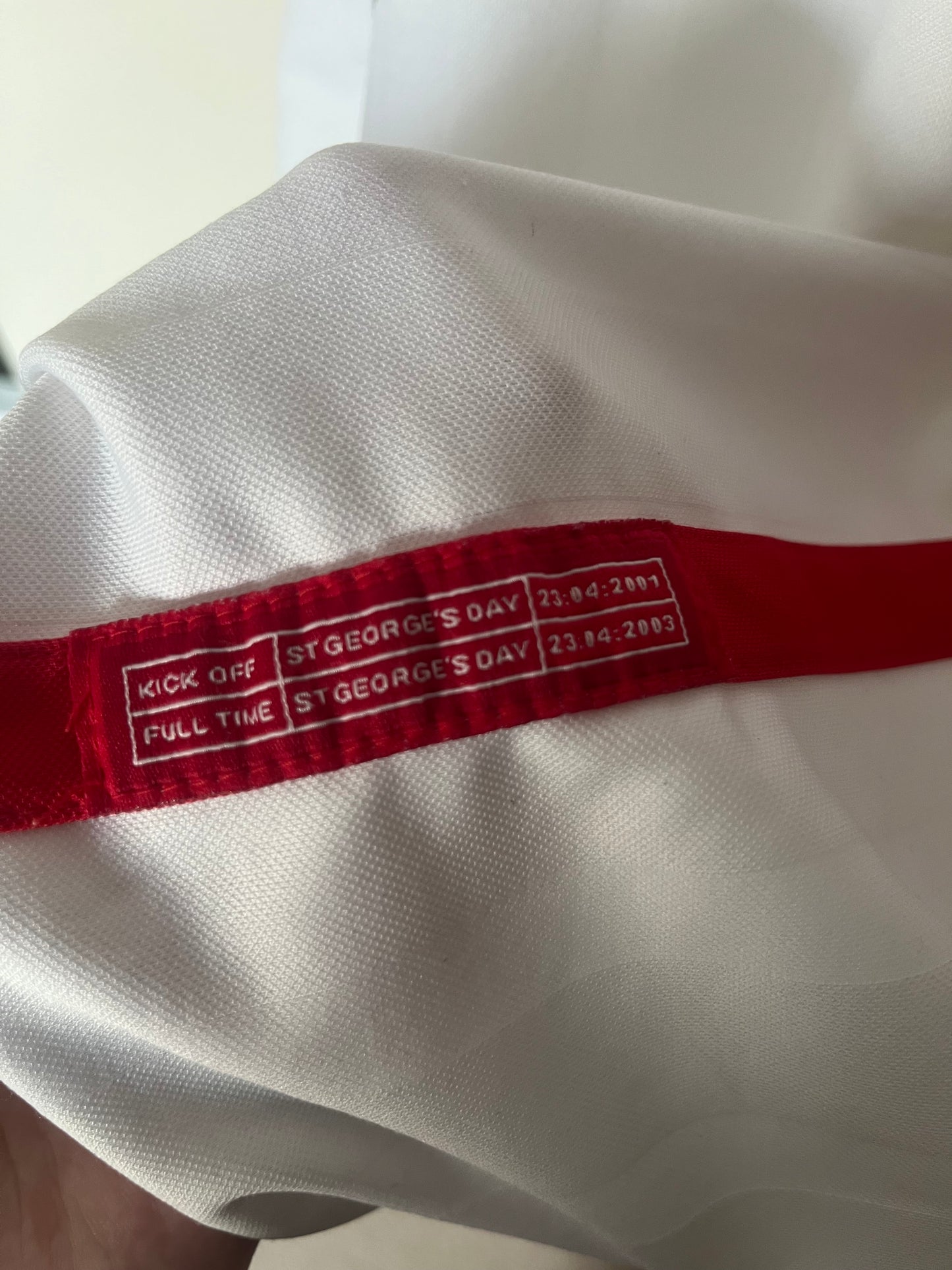 England 2001/2002/2003 Home 2XL - Fits Extra Large